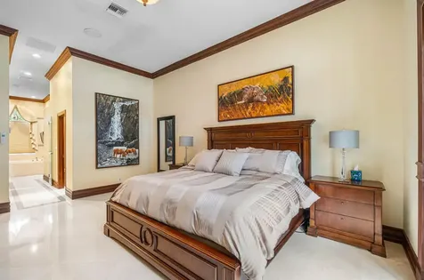 12 Martinique Cove Palm Beach Gardens FL 33418