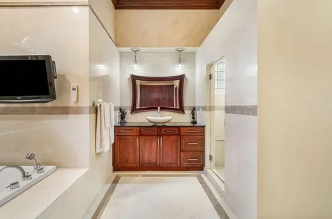 12 Martinique Cove Palm Beach Gardens FL 33418