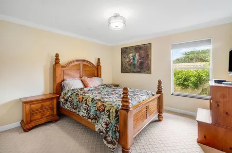 12 Martinique Cove Palm Beach Gardens FL 33418