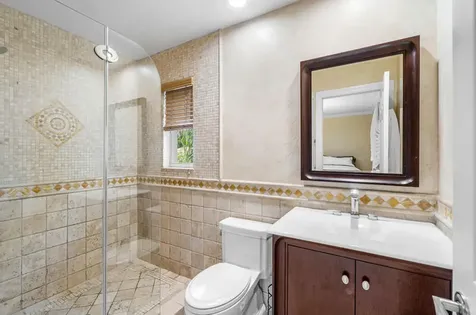 12 Martinique Cove Palm Beach Gardens FL 33418