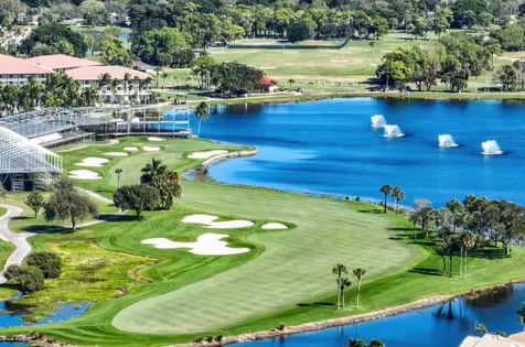 12 Martinique Cove Palm Beach Gardens FL 33418