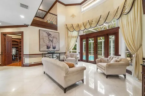 12 Martinique Cove Palm Beach Gardens FL 33418
