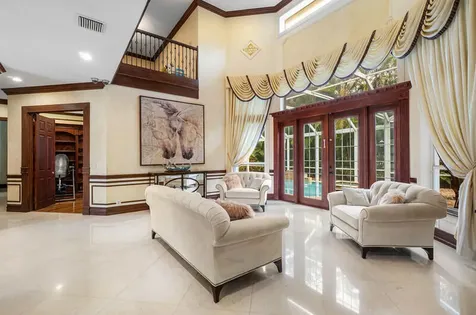 12 Martinique Cove Palm Beach Gardens FL 33418