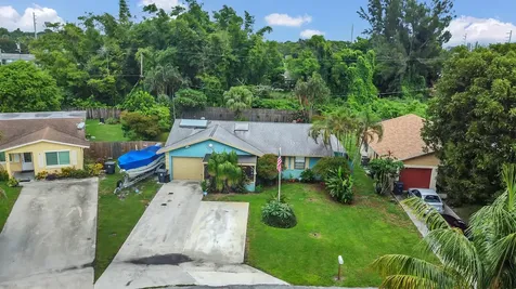 3667 Brooklyn Lane Lake Worth FL 33461