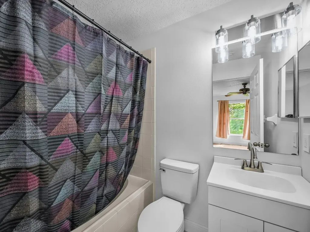 5323 NW Perez Court Port St Lucie FL 34983