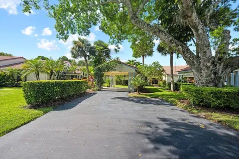 2244 Las Casitas Drive Wellington FL 33414