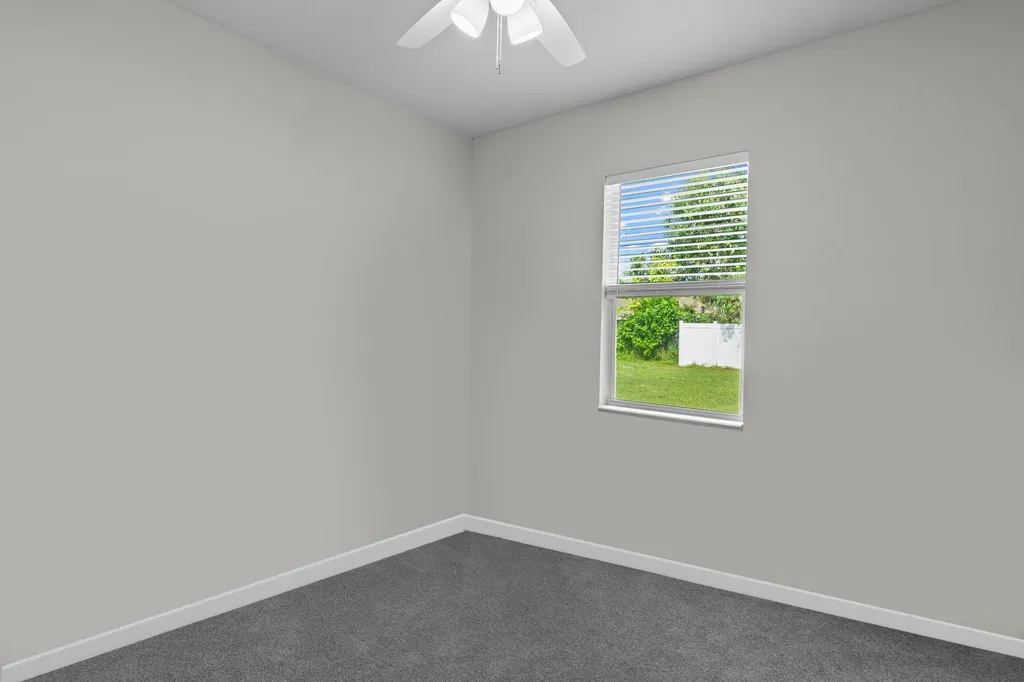 1825 SW Effland Avenue Port St Lucie FL 34953