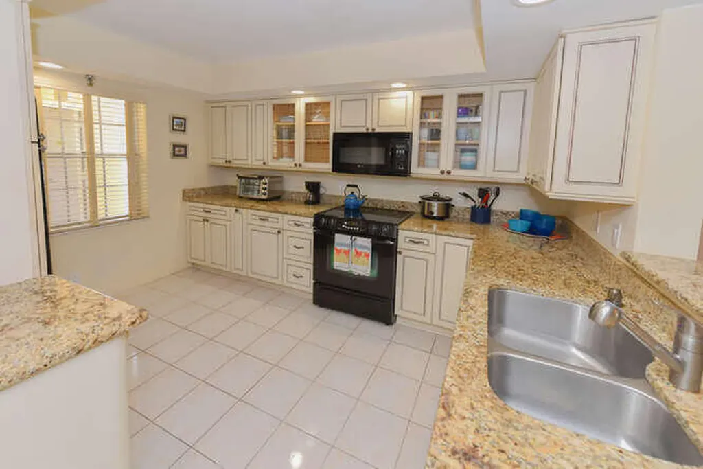 300 John F Kennedy Drive Atlantis FL 33462