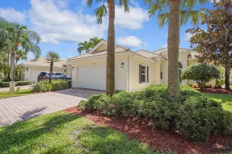 2930 Rio Claro Drive S Wellington FL 33414
