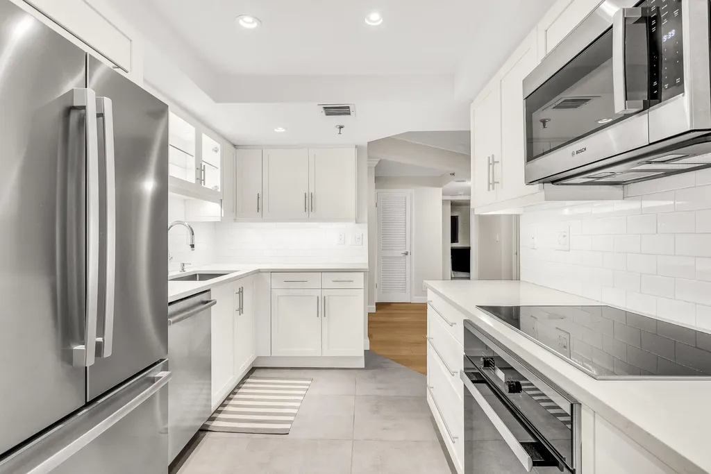 1155 Hillsboro Mile Hillsboro Beach FL 33062