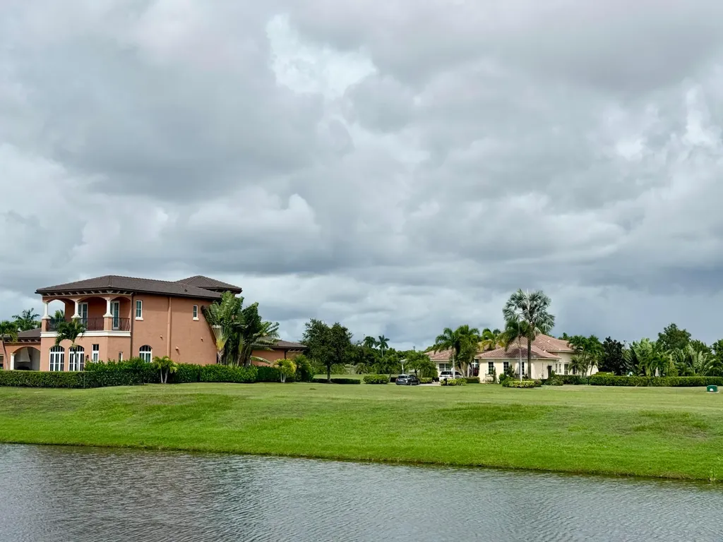 114 SE Via San Marino Port St Lucie FL 34984
