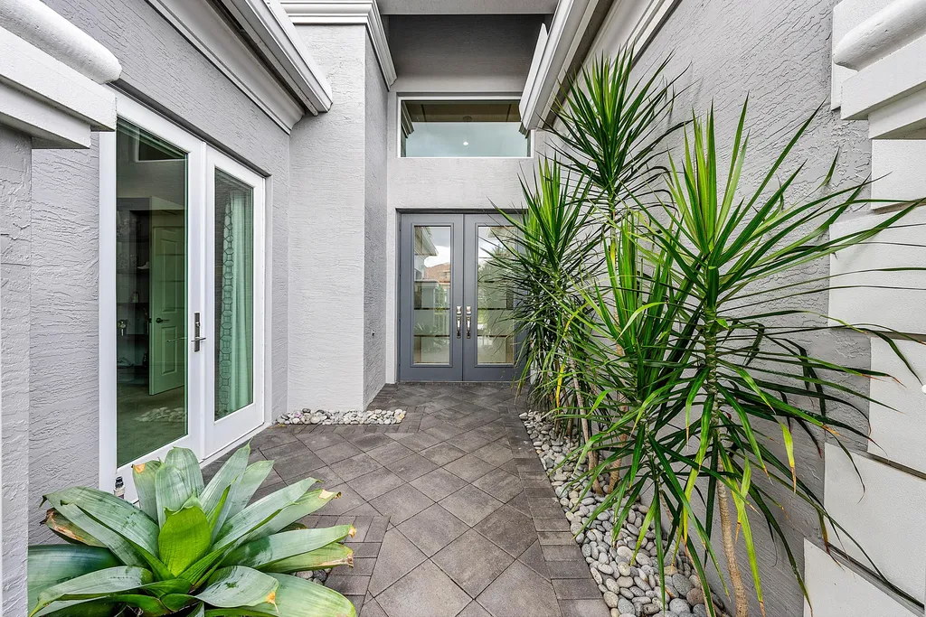 8282 Pyramid Peak Lane Boynton Beach FL 33473