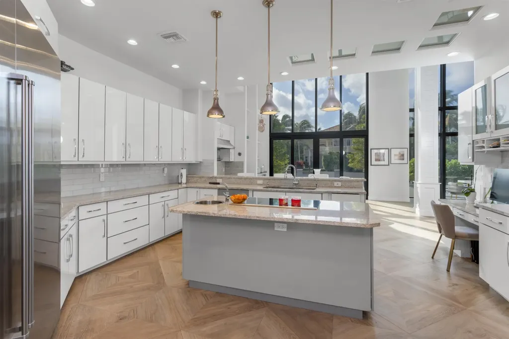 4698 Sanctuary Lane Boca Raton FL 33431