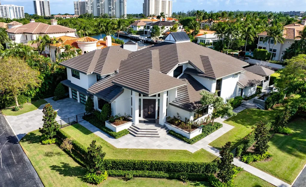 4698 Sanctuary Lane Boca Raton FL 33431