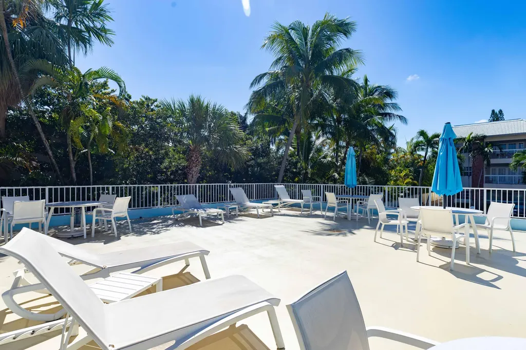 2420 SE 17th Street Fort Lauderdale FL 33316
