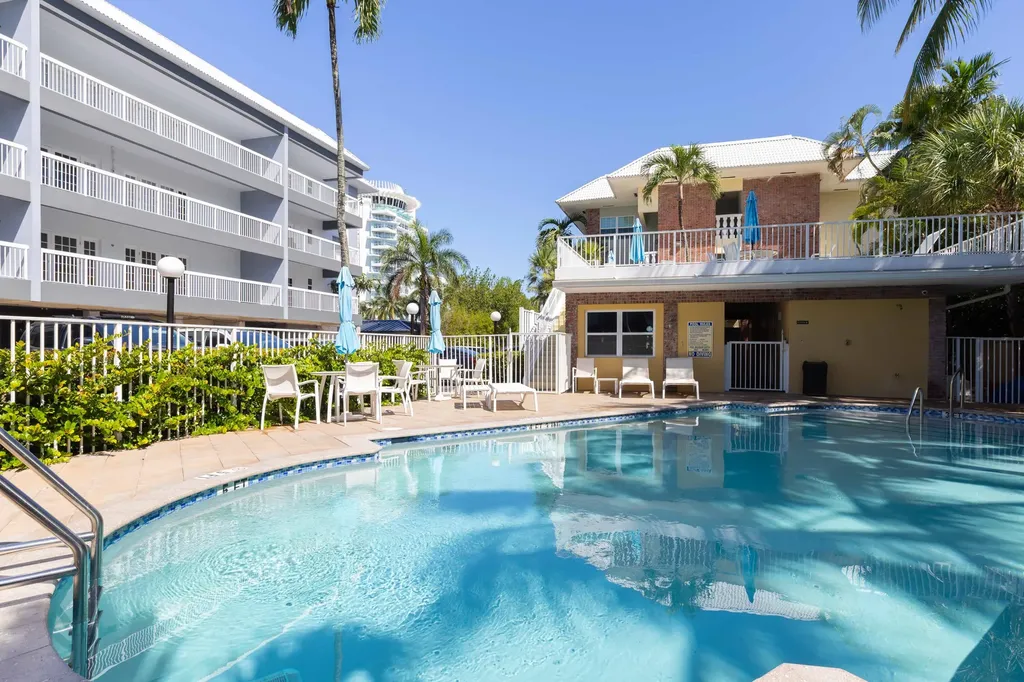 2420 SE 17th Street Fort Lauderdale FL 33316