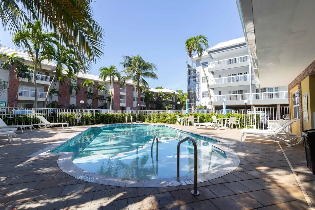 2420 SE 17th Street Fort Lauderdale FL 33316