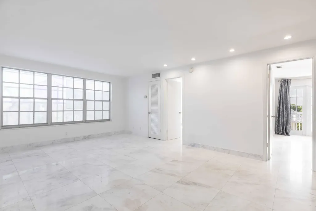 2420 SE 17th Street Fort Lauderdale FL 33316