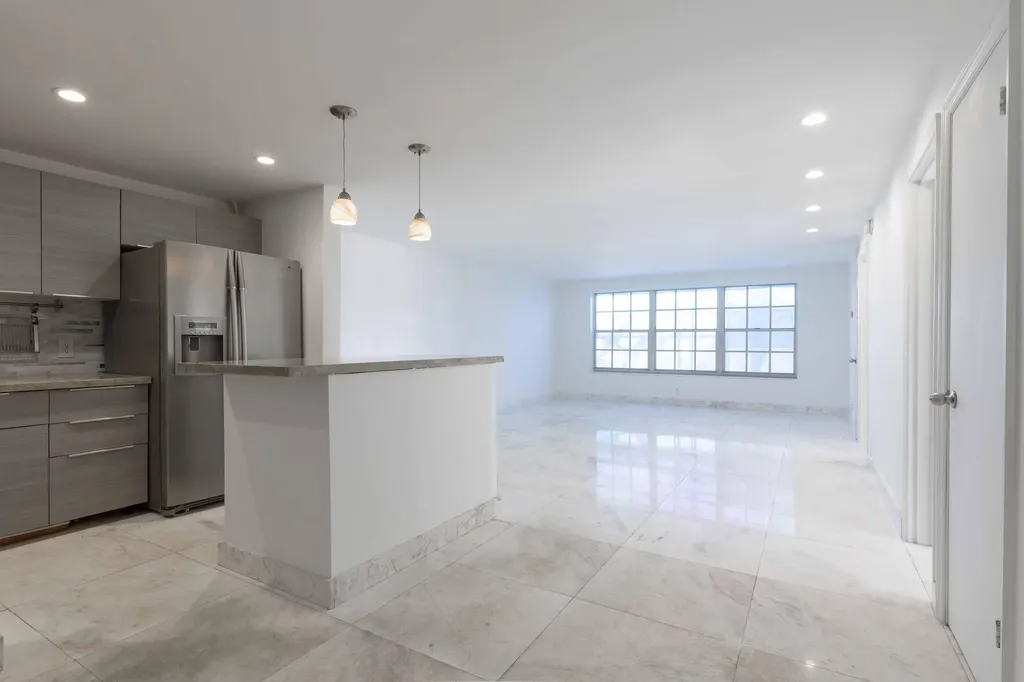 2420 SE 17th Street Fort Lauderdale FL 33316
