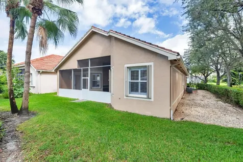 248 Palm Circle Atlantis FL 33462