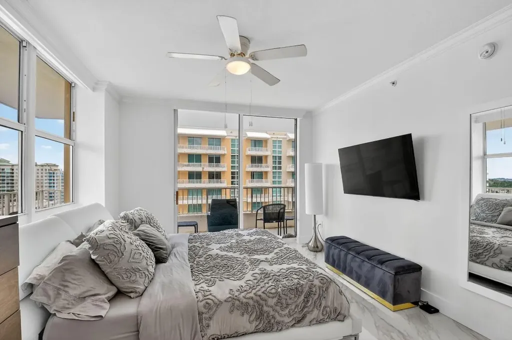 625 Casa Loma Boulevard Boynton Beach FL 33435