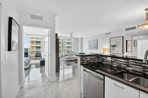 625 Casa Loma Boulevard Boynton Beach FL 33435