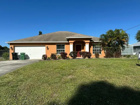989 SW Idol Avenue Port St Lucie FL 34953