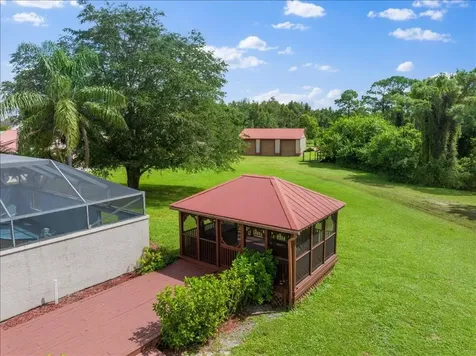 930 90th Avenue Vero Beach FL 32966
