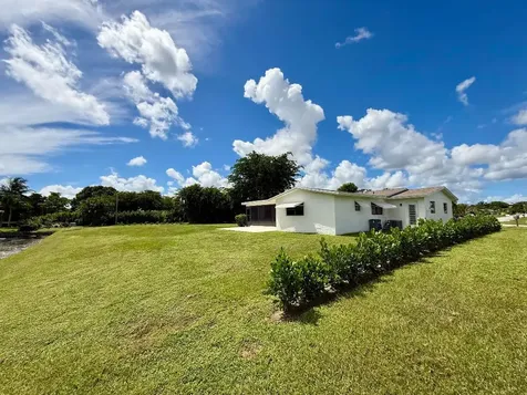 14690 Country Side Lane Delray Beach FL 33484