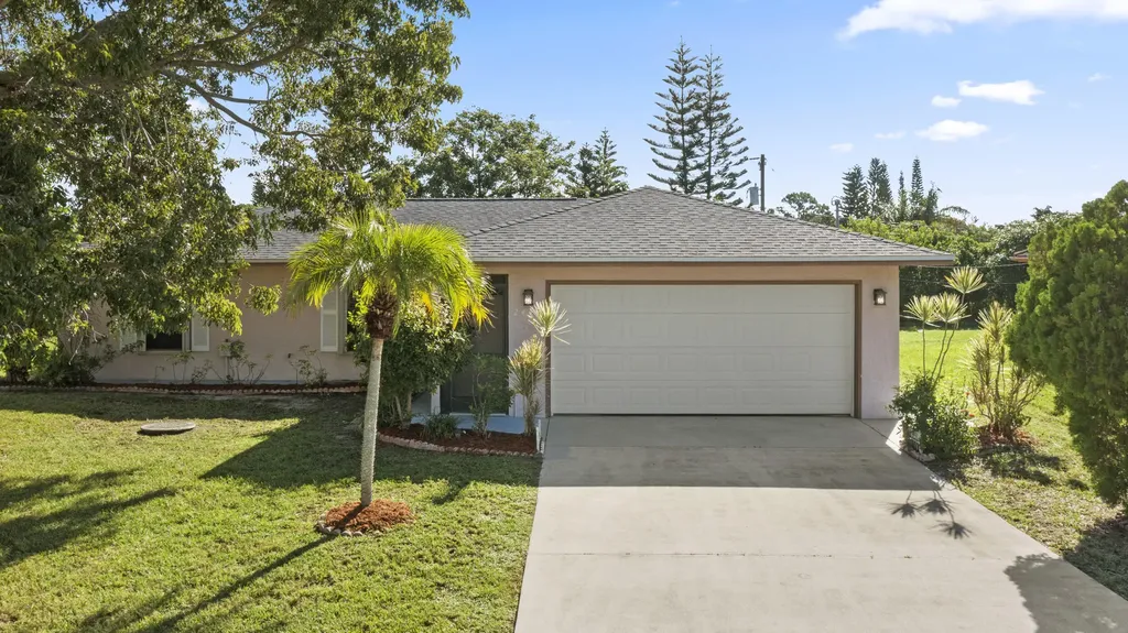 2449 SE Marseille Street Port St Lucie FL 34952