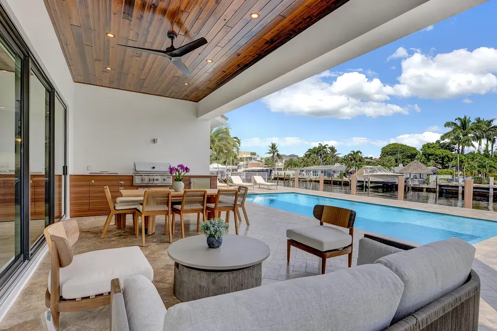 3205 Beacon Street Pompano Beach FL 33062