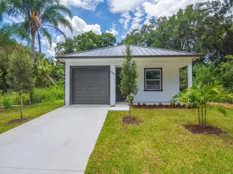 8525 64th Avenue Vero Beach FL 32967