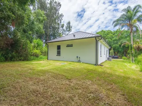 8525 64th Avenue Vero Beach FL 32967
