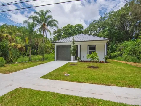 8525 64th Avenue Vero Beach FL 32967