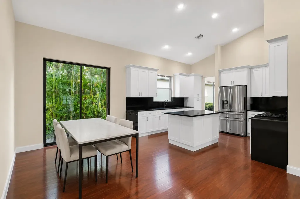 10091 Dover Carriage Lane Lake Worth FL 33449