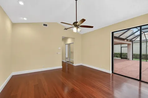 10091 Dover Carriage Lane Lake Worth FL 33449