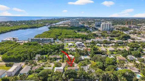 711 NE 8th Avenue Boynton Beach FL 33435