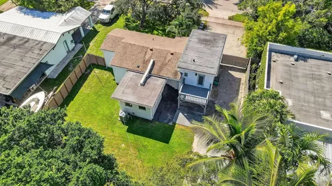 711 NE 8th Avenue Boynton Beach FL 33435