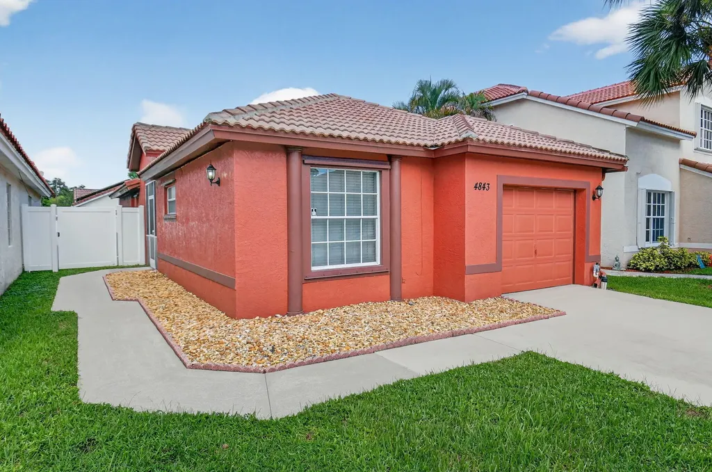 4843 Concordia Lane Boynton Beach FL 33436