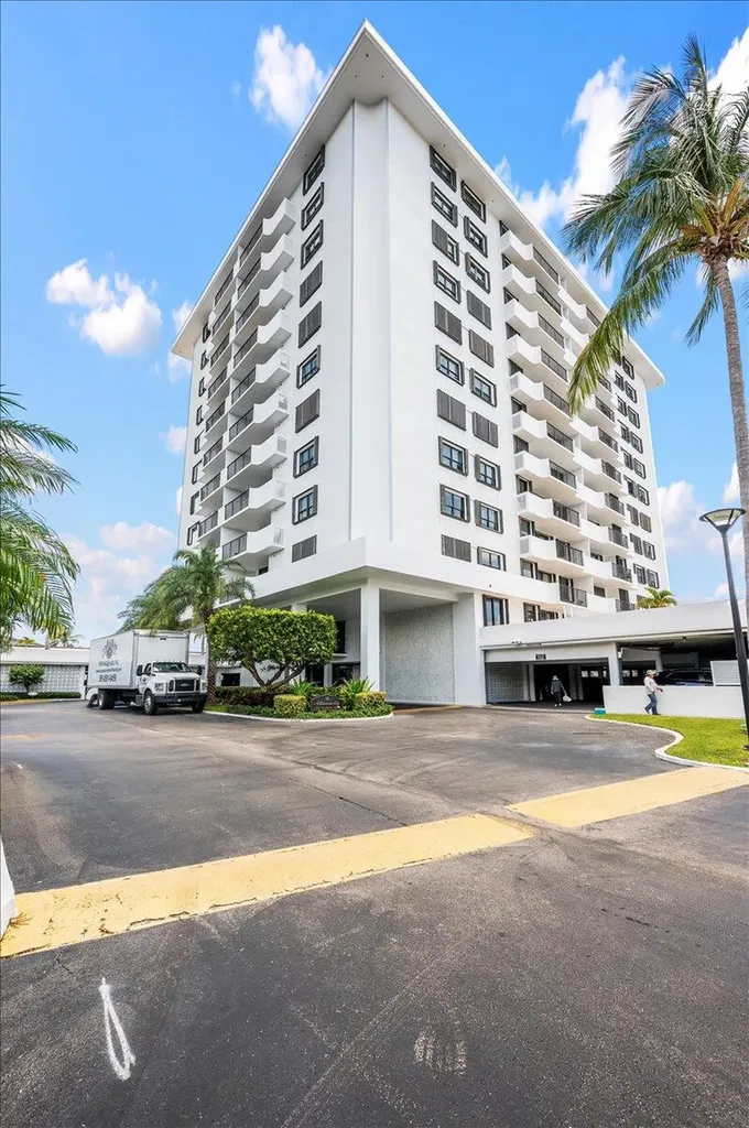 1200 Marine Way North Palm Beach FL 33408