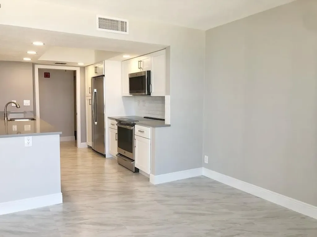 115 Lakeshore Drive North Palm Beach FL 33408