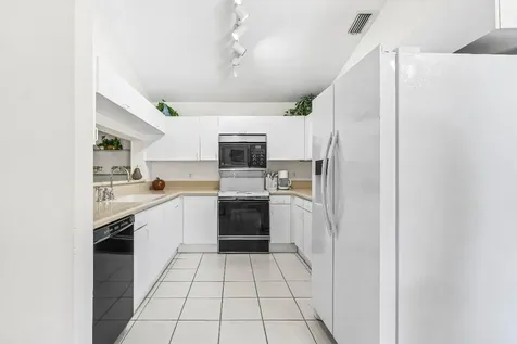 7401 Hearth Stone Avenue Boynton Beach FL 33472