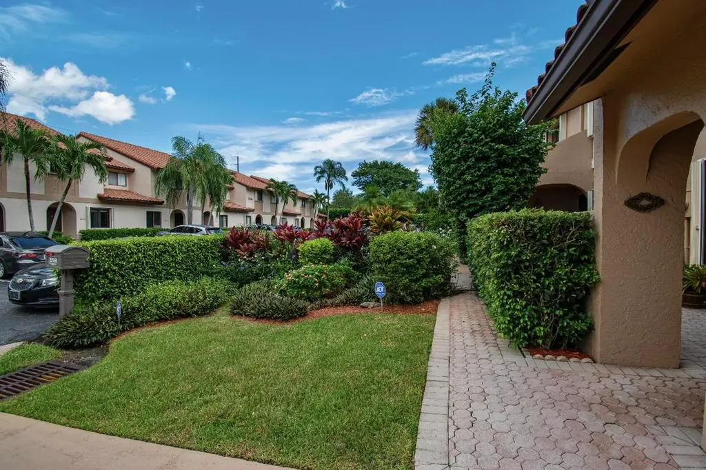 22066 Las Brisas Circle Boca Raton FL 33433