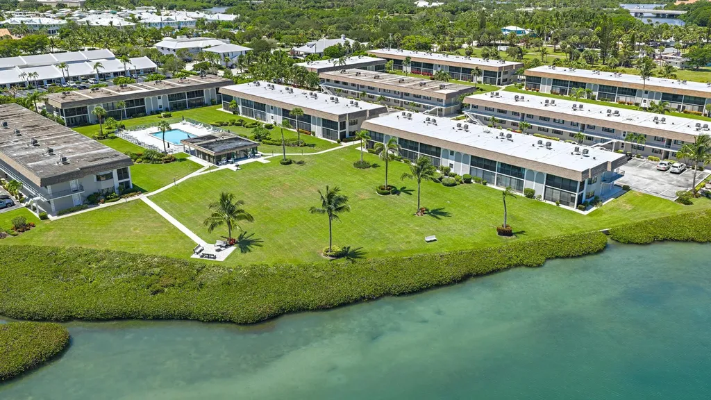 755 Saturn D205 Street Jupiter FL 33477