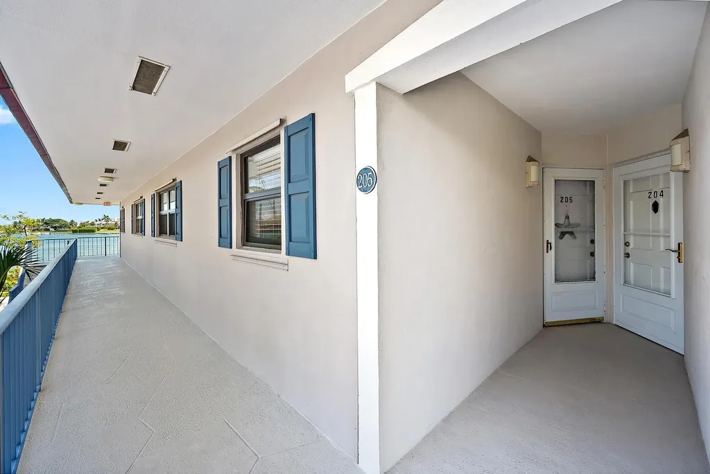 755 Saturn D205 Street Jupiter FL 33477