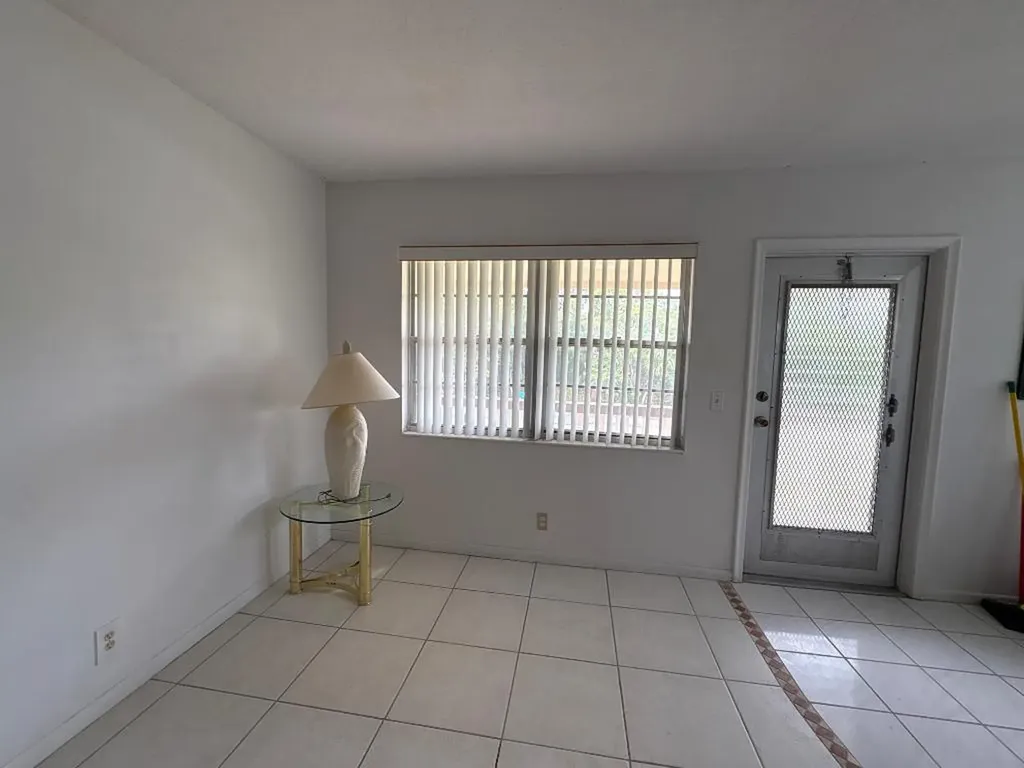 144 Norwich F West Palm Beach FL 33417