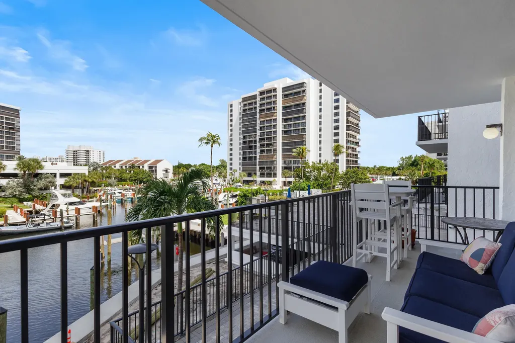 4750 S Ocean Boulevard Highland Beach FL 33487