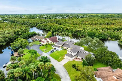 7100 Lorraine Court Port St Lucie FL 34952