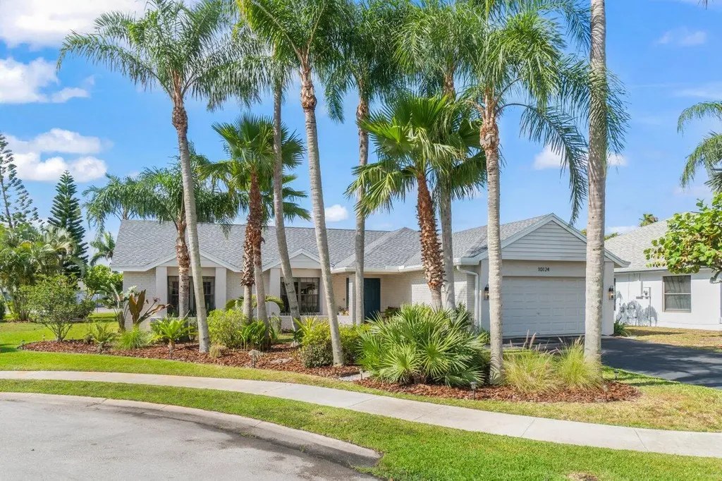 10124 182nd Court S Boca Raton FL 33498