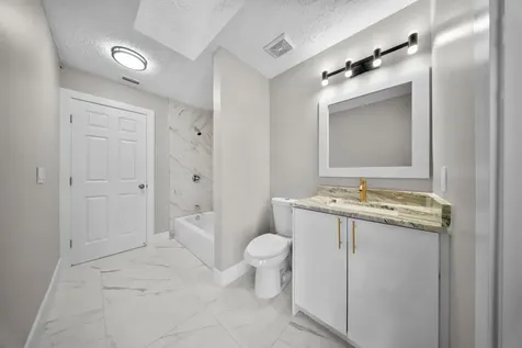 431 SE Volkerts Terrace Port St Lucie FL 34983